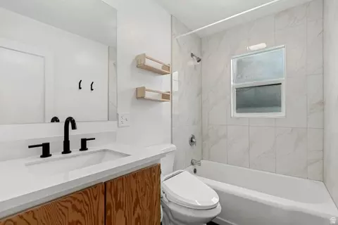 Bath - 952 E 150 N, Provo, UT 84606 photo 1 of 1