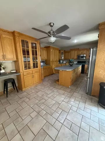 Kitchen - 1541 S 460 E, Vernal, UT 84078 photo 1 of 3