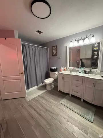 Bath - 1541 S 460 E, Vernal, UT 84078 photo 4 of 4