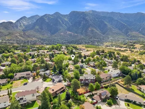 View/Area - 10324 S 2505 E, Sandy, UT 84092 photo 3 of 5