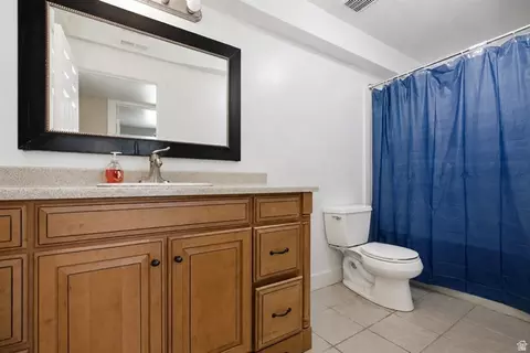 Bath - 424 E 100 N, Richmond, UT 84333 photo 3 of 3