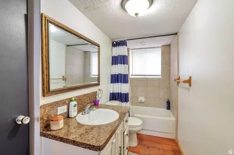 Bath - 3083 W 5500 S, Roy, UT 84067 photo 3 of 3