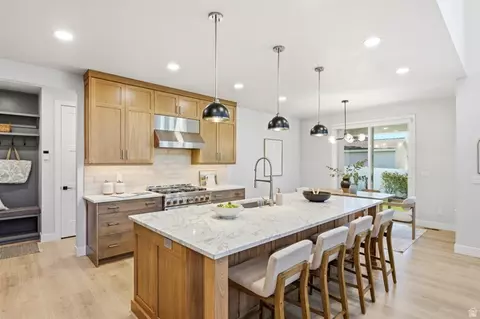 Kitchen - 330 E Sandy Oaks Dr S, Sandy, UT 84070 photo 2 of 4