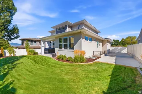 Exterior - 330 E Sandy Oaks Dr S, Sandy, UT 84070 photo 2 of 7