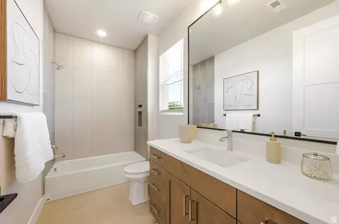 Bath - 330 E Sandy Oaks Dr S, Sandy, UT 84070 photo 7 of 7