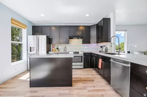 Kitchen - 669 E Falconer Ct S, Draper, UT 84020 photo 2 of 3