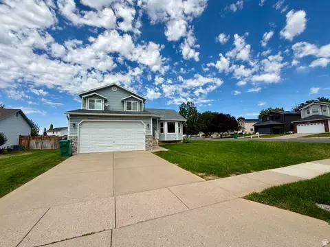 Exterior - 1139 E Meadow Way Dr, Layton, UT 84041 photo 3 of 7