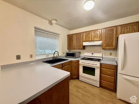 Kitchen - 1139 E Meadow Way Dr, Layton, UT 84041 photo 1 of 4