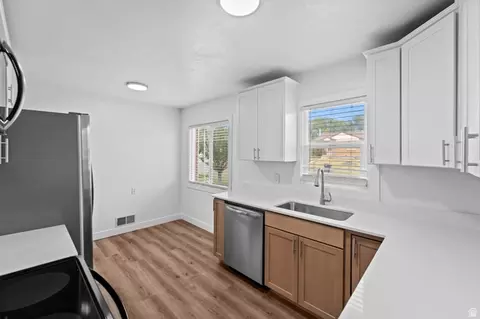 Kitchen - 310 S 750 E, Clearfield, UT 84015 photo 2 of 2