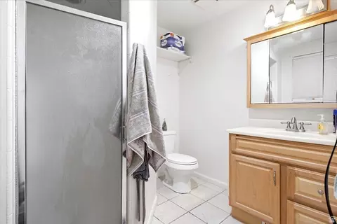 Bath - 2455 S Bluff Rd, Syracuse, UT 84075 photo 3 of 4