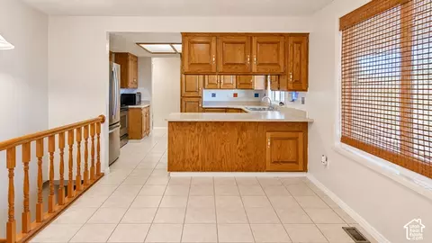 Kitchen - 2455 S Bluff Rd, Syracuse, UT 84075 photo 5 of 5