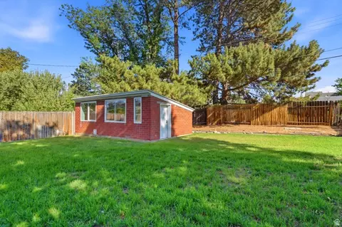 Exterior - 1237 E Sierra Way, Millcreek, UT 84106 photo 17 of 24
