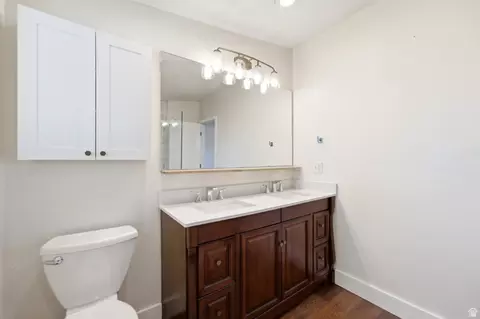 Bath - 1237 E Sierra Way, Millcreek, UT 84106 photo 5 of 7