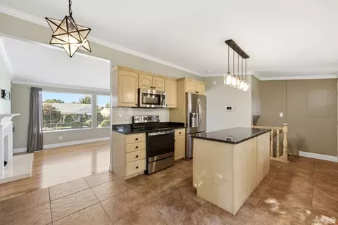 Kitchen - 1237 E Sierra Way, Millcreek, UT 84106 photo 2 of 7