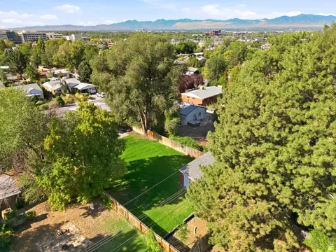 View/Area - 1237 E Sierra Way, Millcreek, UT 84106 photo 3 of 8