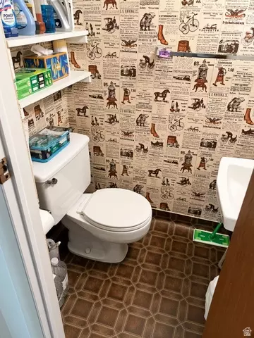 Bath - 333 W Maple St, Mapleton, UT 84664 photo 1 of 3