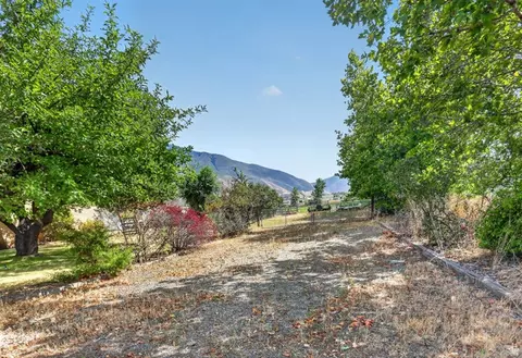 Exterior - 333 W Maple St, Mapleton, UT 84664 photo 1 of 3
