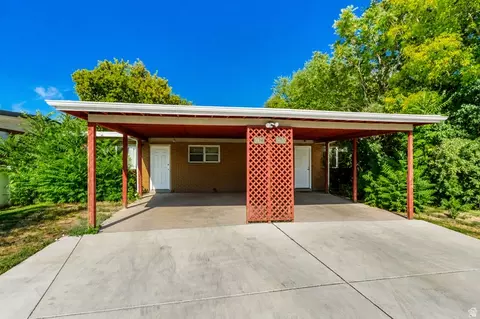 Exterior - 3420 S 2000 E, Millcreek, UT 84109 photo 3 of 3