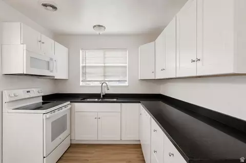 3420 S 2000 E, Millcreek, UT 84109