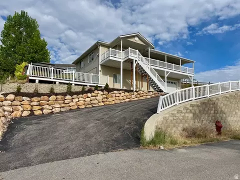 911 N Blackberry Dr #17, Garden City, UT 84028