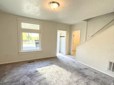 Living - 635 E 21st St, Ogden, UT 84401 photo 2 of 5