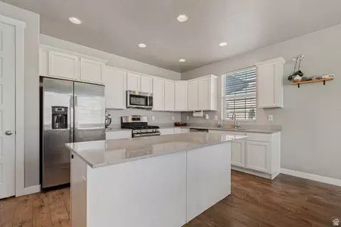 Kitchen - 1403 E Lowe Peak Dr, Eagle Mountain, UT 84005 photo 1 of 1