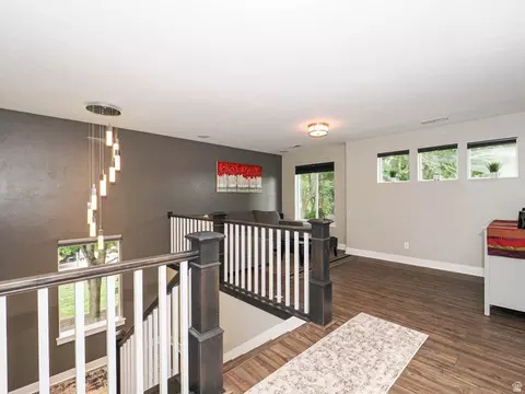 Entry Way - 549 E Virginia St, Murray, UT 84107 photo 5 of 6