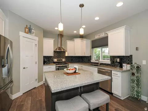 Kitchen - 549 E Virginia St, Murray, UT 84107 photo 1 of 4
