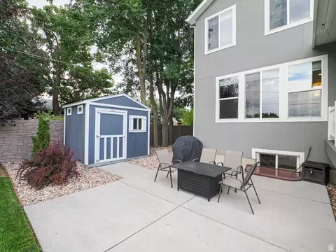 Exterior - 549 E Virginia St, Murray, UT 84107 photo 6 of 11