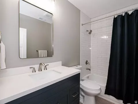 Bath - 549 E Virginia St, Murray, UT 84107 photo 5 of 5