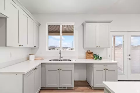 Kitchen - 1 E 800 S, Sigurd, UT 84657 photo 5 of 6