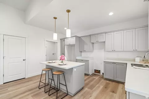 Kitchen - 1 E 800 S, Sigurd, UT 84657 photo 4 of 6