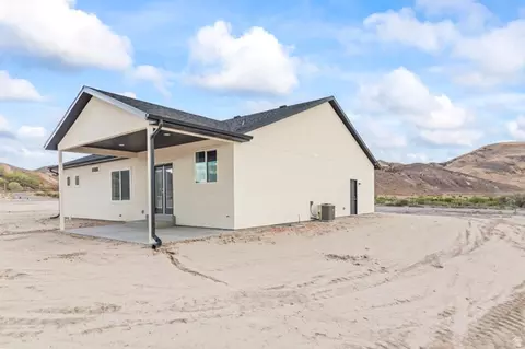Exterior - 1 E 800 S, Sigurd, UT 84657 photo 7 of 10