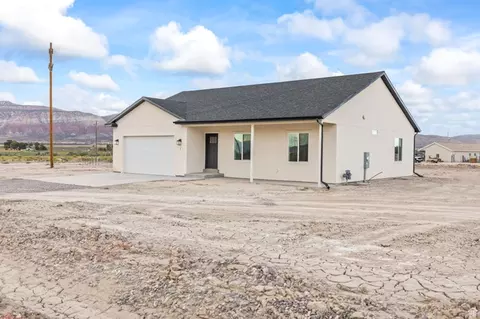 Exterior - 1 E 800 S, Sigurd, UT 84657 photo 4 of 10