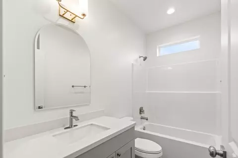 Bath - 1 E 800 S, Sigurd, UT 84657 photo 2 of 2
