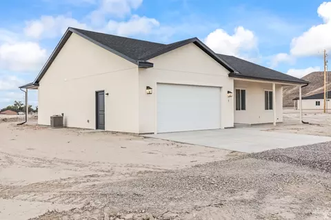Exterior - 1 E 800 S, Sigurd, UT 84657 photo 6 of 10