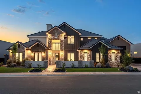 448 W Lamond Cir, Washington, UT 84780