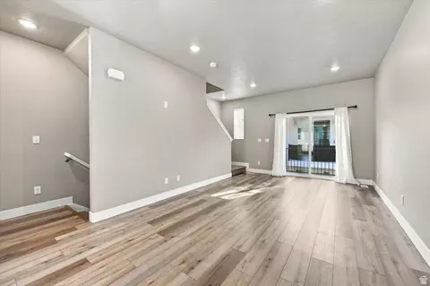 Living - 1026 S 2770 E, Spanish Fork, UT 84660 photo 2 of 3