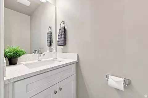 Bath - 1026 S 2770 E, Spanish Fork, UT 84660 photo 1 of 3