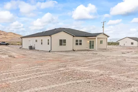 Exterior - 37 E 800 S, Sigurd, UT 84657 photo 11 of 12