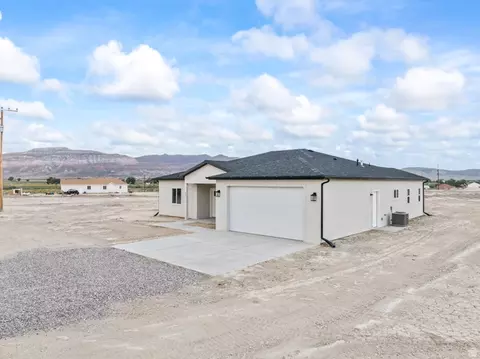 Exterior - 37 E 800 S, Sigurd, UT 84657 photo 5 of 12