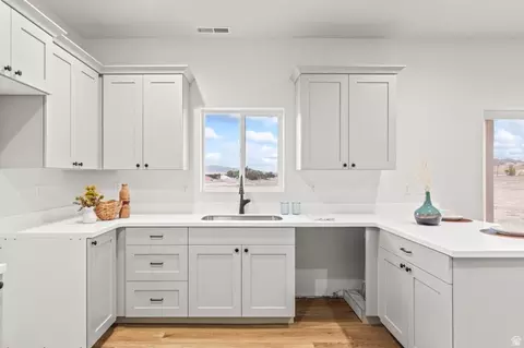 Kitchen - 37 E 800 S, Sigurd, UT 84657 photo 4 of 4