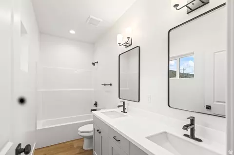 Bath - 37 E 800 S, Sigurd, UT 84657 photo 2 of 3