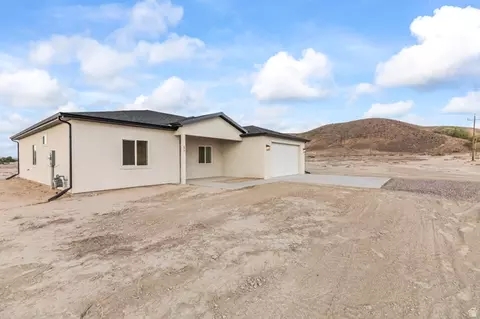 Exterior - 37 E 800 S, Sigurd, UT 84657 photo 8 of 12