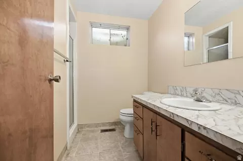 Bath - 1570 E 1425 N, Logan, UT 84321 photo 2 of 2