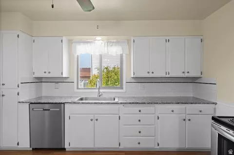 Kitchen - 56 S 200 E, Morgan, UT 84050 photo 2 of 4
