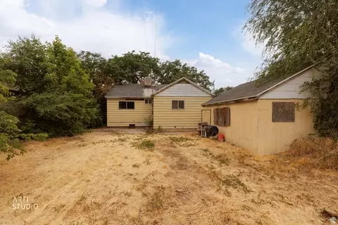 Exterior - 510 N Emery Ave #126/3, Orem, UT 84057 photo 8 of 10