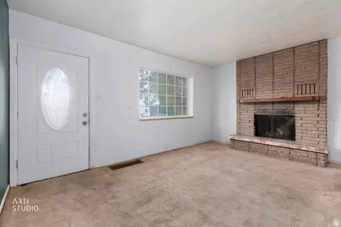 Living - 510 N Emery Ave #126/3, Orem, UT 84057 photo 5 of 5
