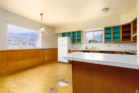 Kitchen - 510 N Emery Ave #126/3, Orem, UT 84057 photo 3 of 5
