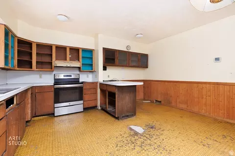 Kitchen - 510 N Emery Ave #126/3, Orem, UT 84057 photo 4 of 5
